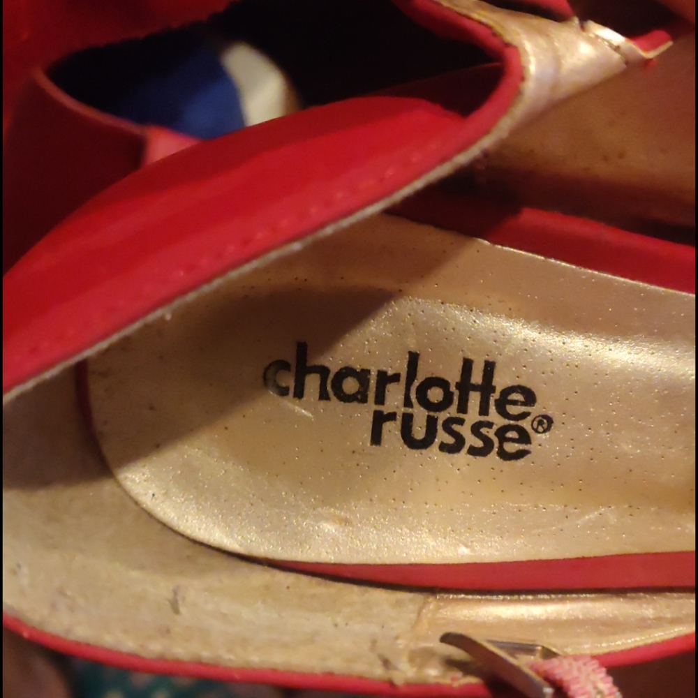 Red heels - Picture 4 of 5